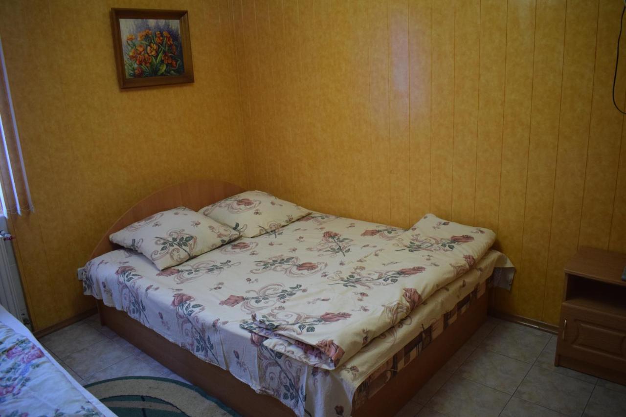Hotel Constancia Kamieniec Podolski Zewnętrze zdjęcie