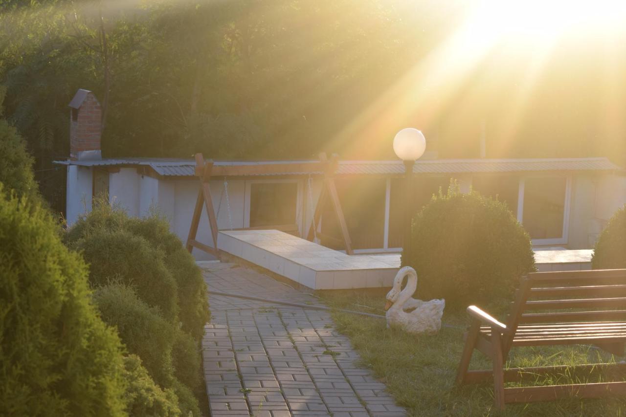 Hotel Constancia Kamieniec Podolski Zewnętrze zdjęcie
